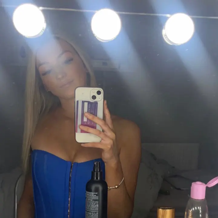ellacolesx_