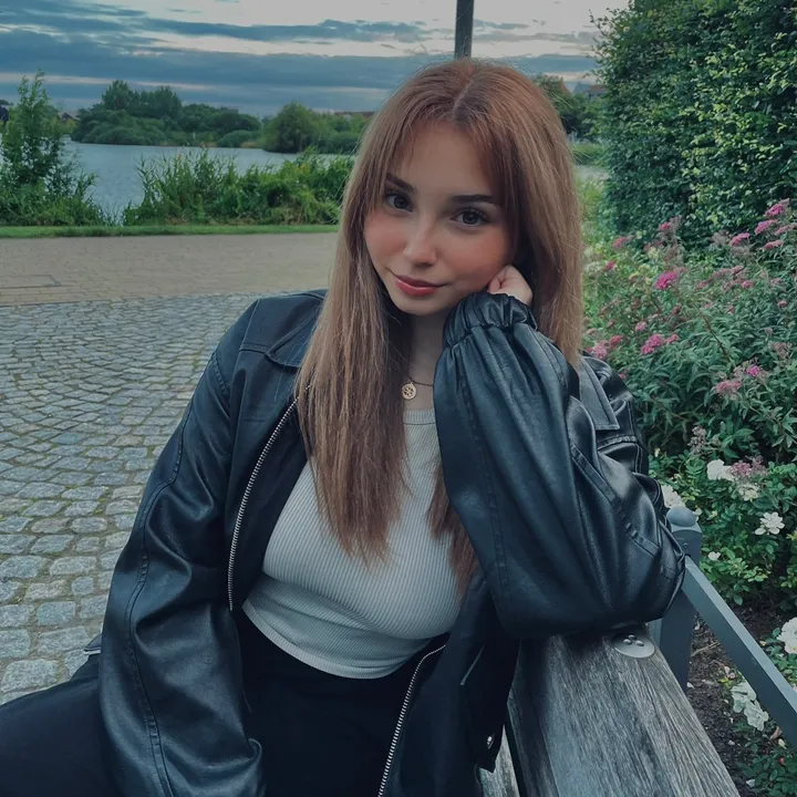 juliaahesina