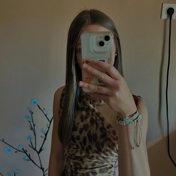 jade.dcnk