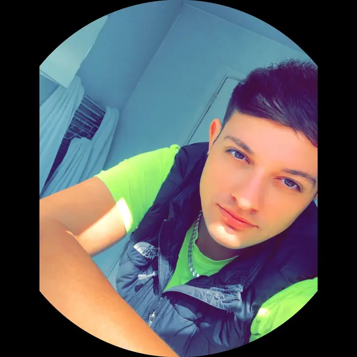 Ryan 😈 - Rave