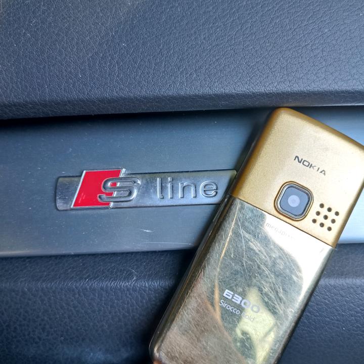 flip.s8_slt