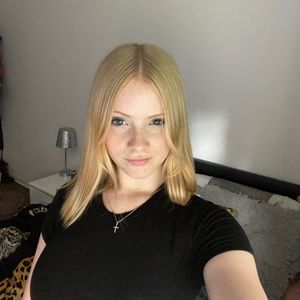 Tiara✝️