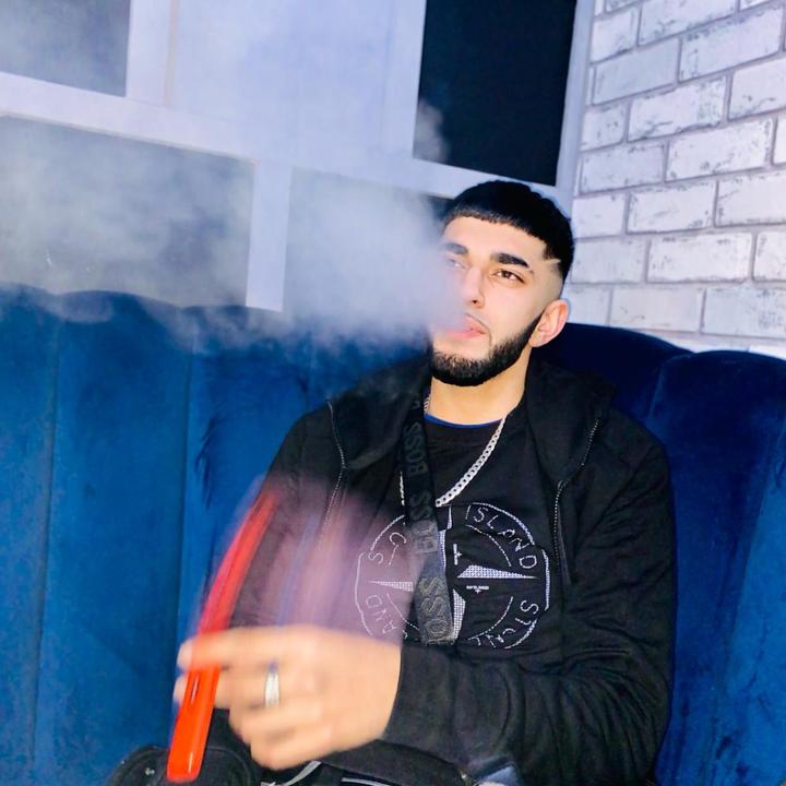Rainy 🇵🇰 - Bugzy malone separation