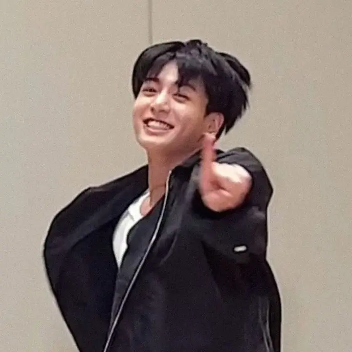 정국ᰔ⁷ hobi_sunshiine TikTok Analytics Profile, videos & hashtags