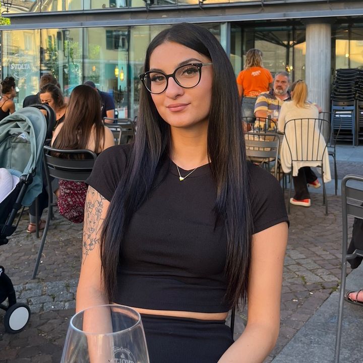 _elena0050