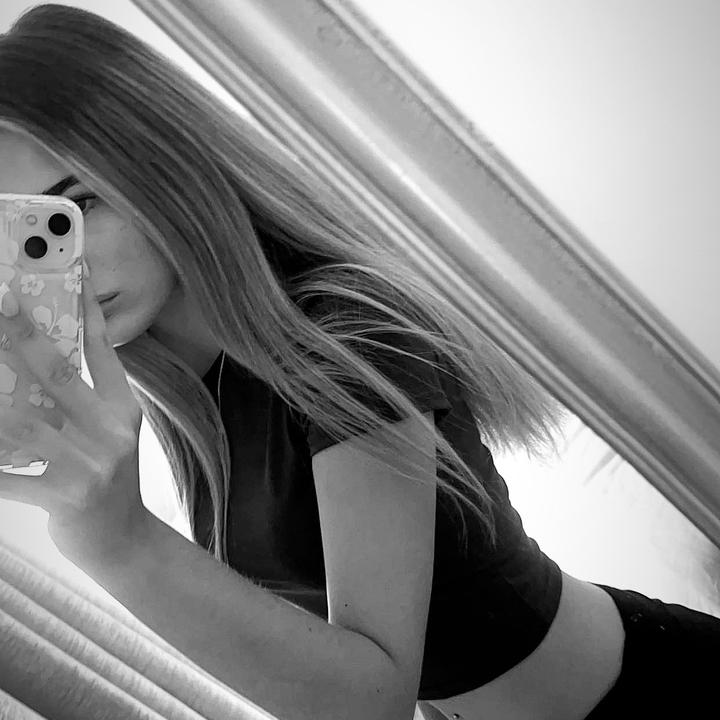 xlexiextaylorx
