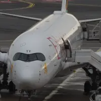 leoaviationguya330b747