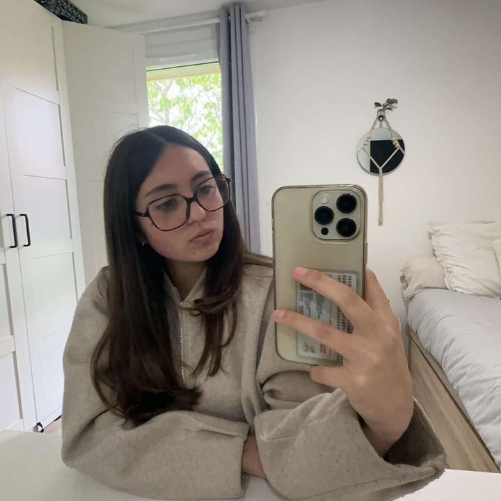 amaia__bonnecaze