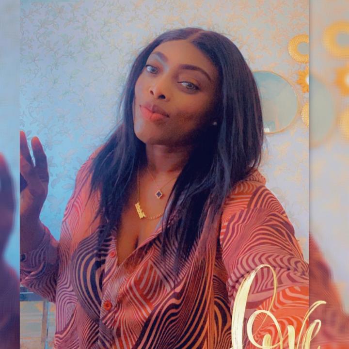 @adwoaluci