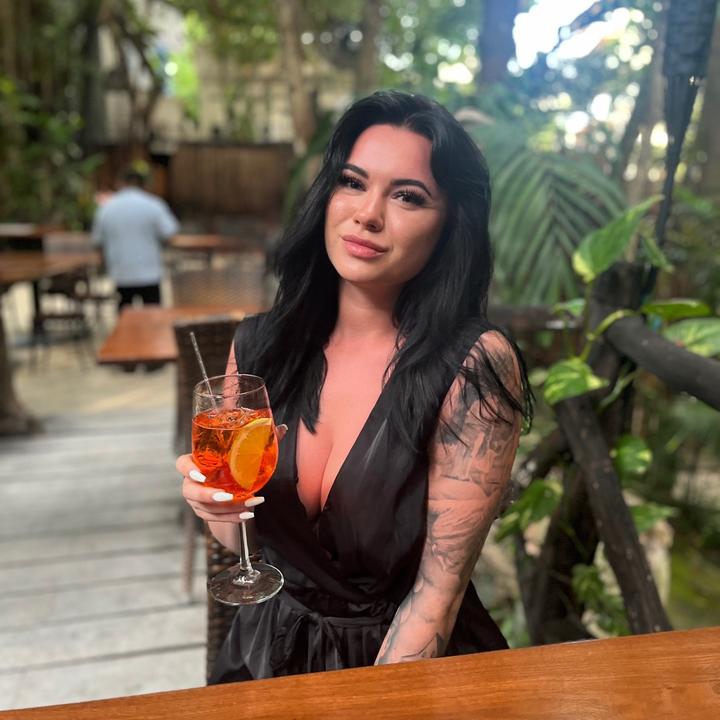 LYLOU BLACK KALENDER 2024 🖤 mehr dazu findest du bei IG: lylou.black