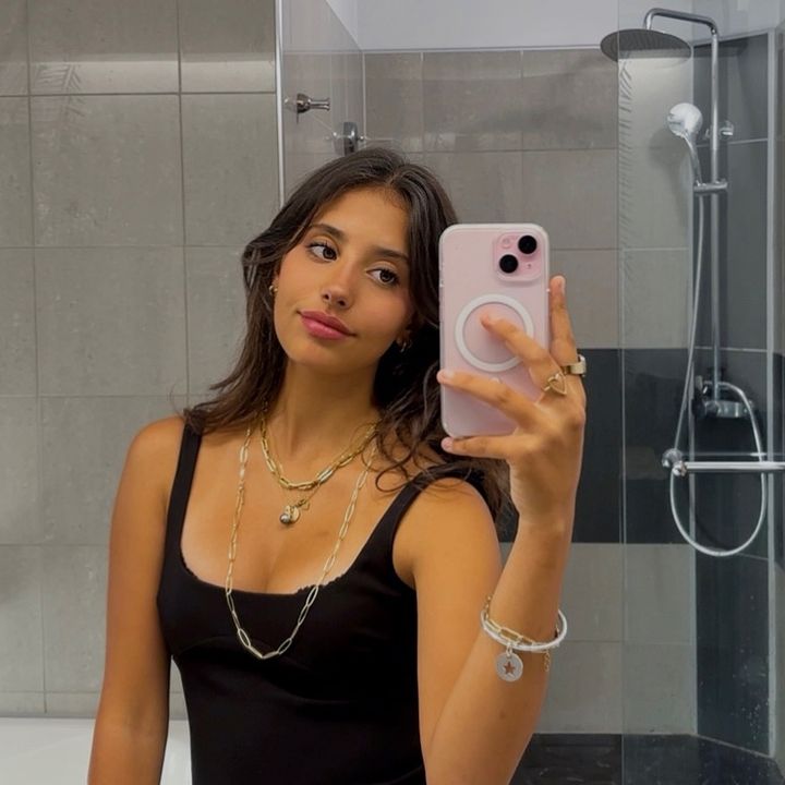 louise.brg21