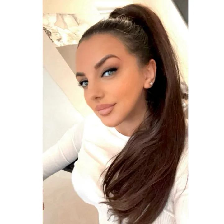 dina_ferizz88