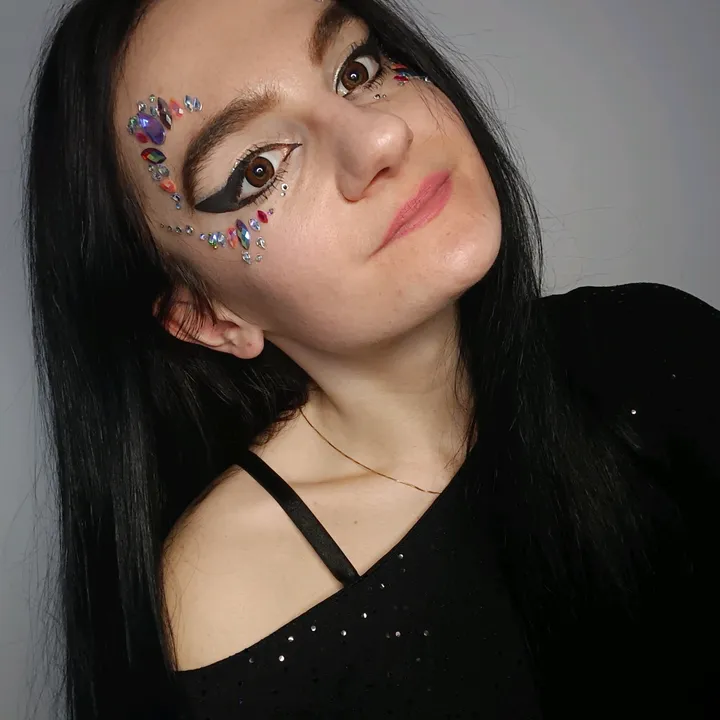 veronicalucyy