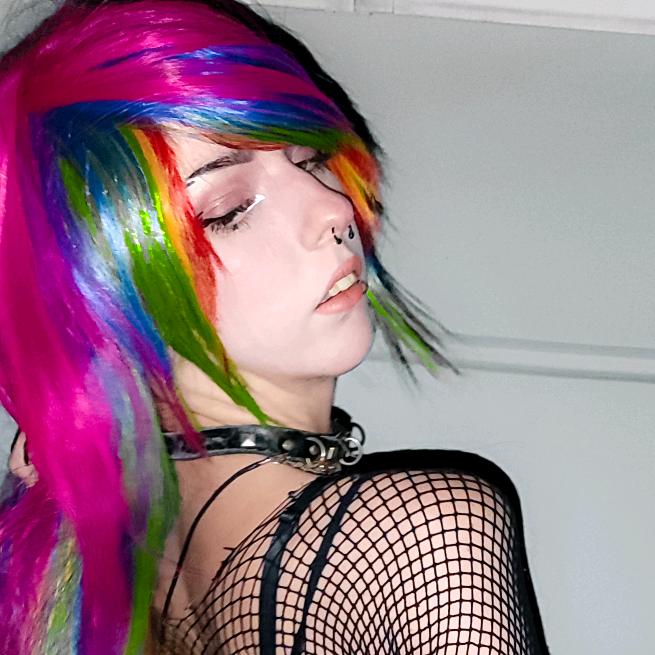 🦄 @kikiphobos - Kikiphobos☀️