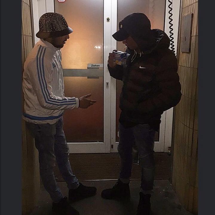 𝐚𝐦𝐨_𝐥𝐚𝐫𝐮𝐞 - Ama doren