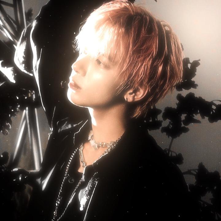franek || hyukas bf - W o W m E G A