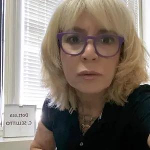 Dott.ssa Carolina Sellitto - suara asli