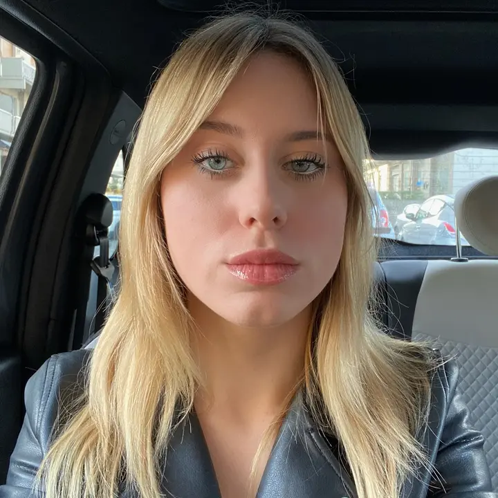 elenaghinassii
