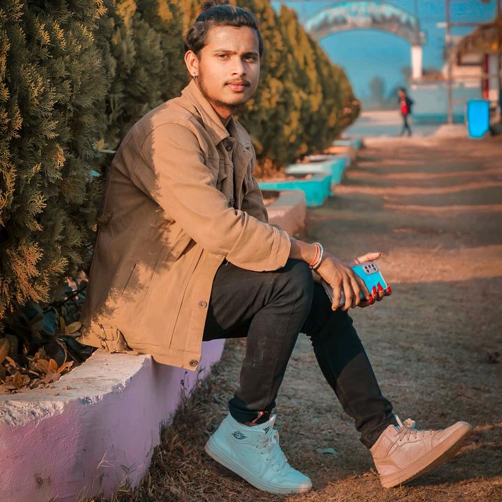 SuRaJ🖤❣️ - suara asli