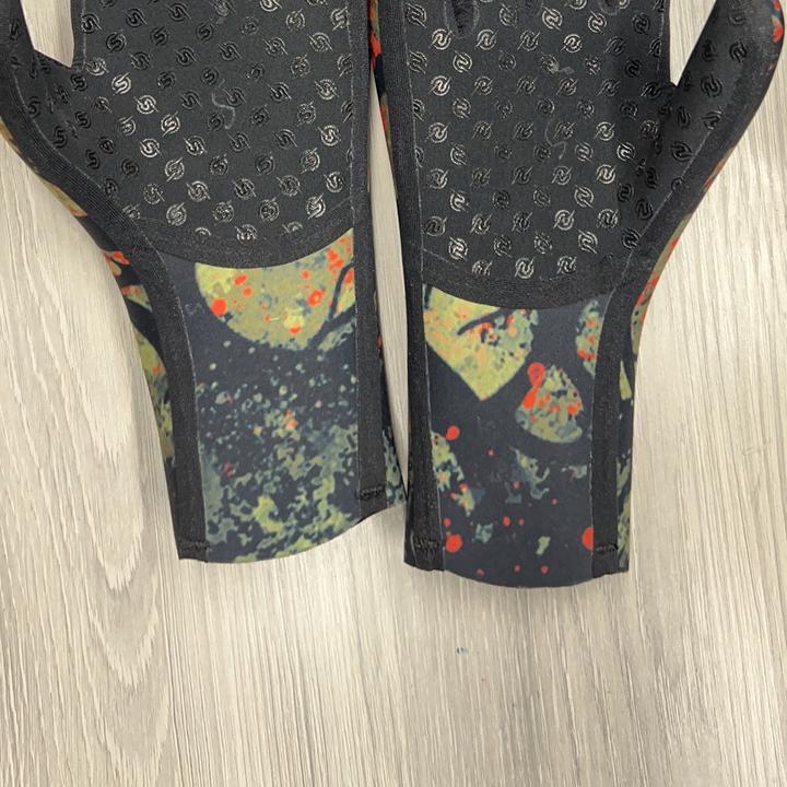 Wetsuitshop - original sound - divestarfactory