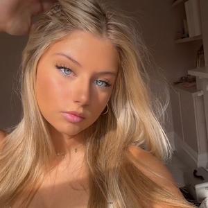 Download a video of @maya..colemann